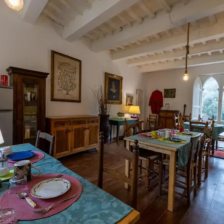 Rossi Residenze D'epoca Alojamento de Acomodação e Pequeno-almoço 3*