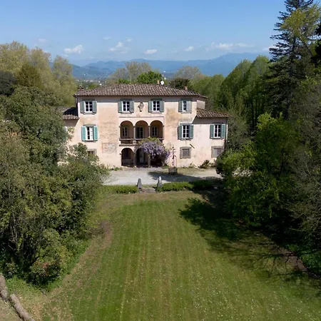 Rossi Residenze D'epoca Alojamento de Acomodação e Pequeno-almoço Lucca