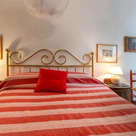 Rossi Residenze D'epoca لوكا