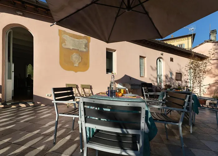 فندق مبيت وإفطار Rossi Residenze D'epoca لوكا
